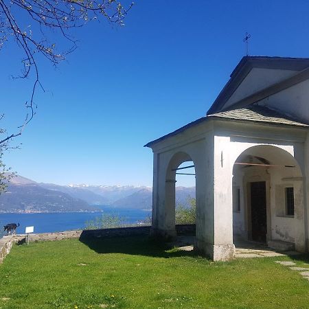 B&B Il Gatto Nero Castelveccana Экстерьер фото