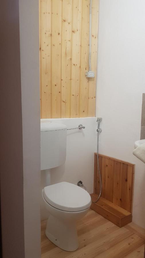 B&B Il Gatto Nero Castelveccana Экстерьер фото
