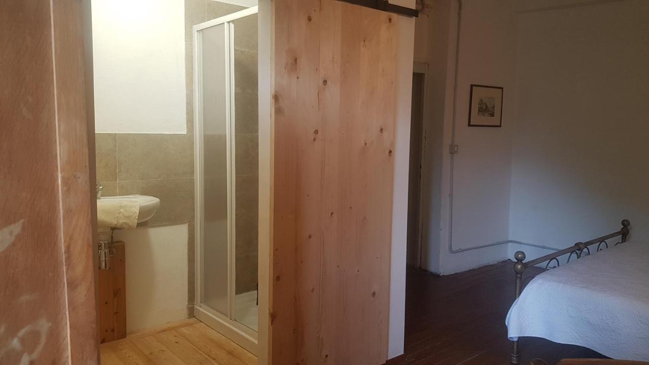 B&B Il Gatto Nero Castelveccana Экстерьер фото
