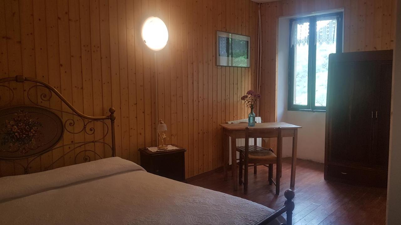 B&B Il Gatto Nero Castelveccana Экстерьер фото