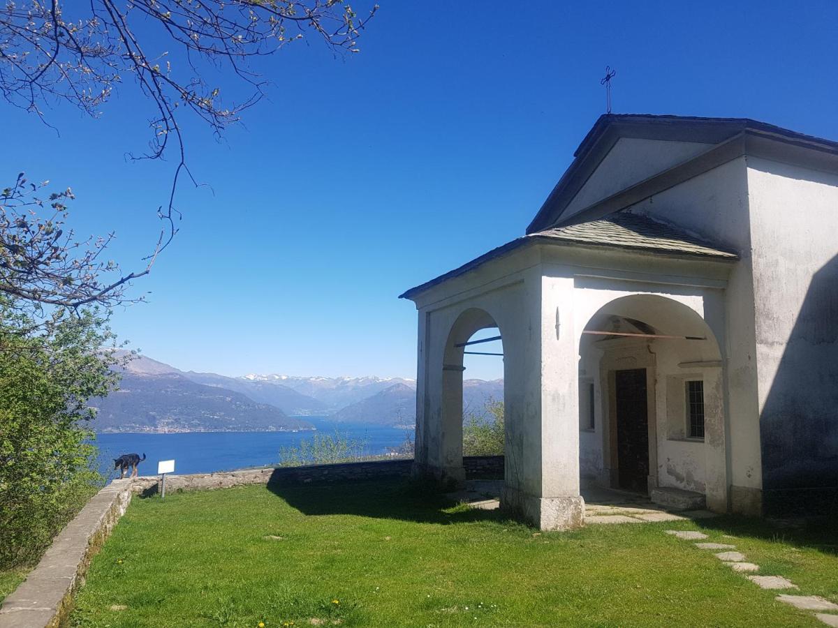 B&B Il Gatto Nero Castelveccana Экстерьер фото