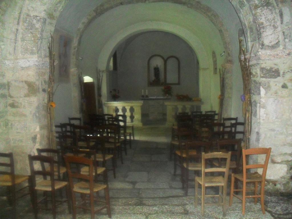 B&B Il Gatto Nero Castelveccana Экстерьер фото