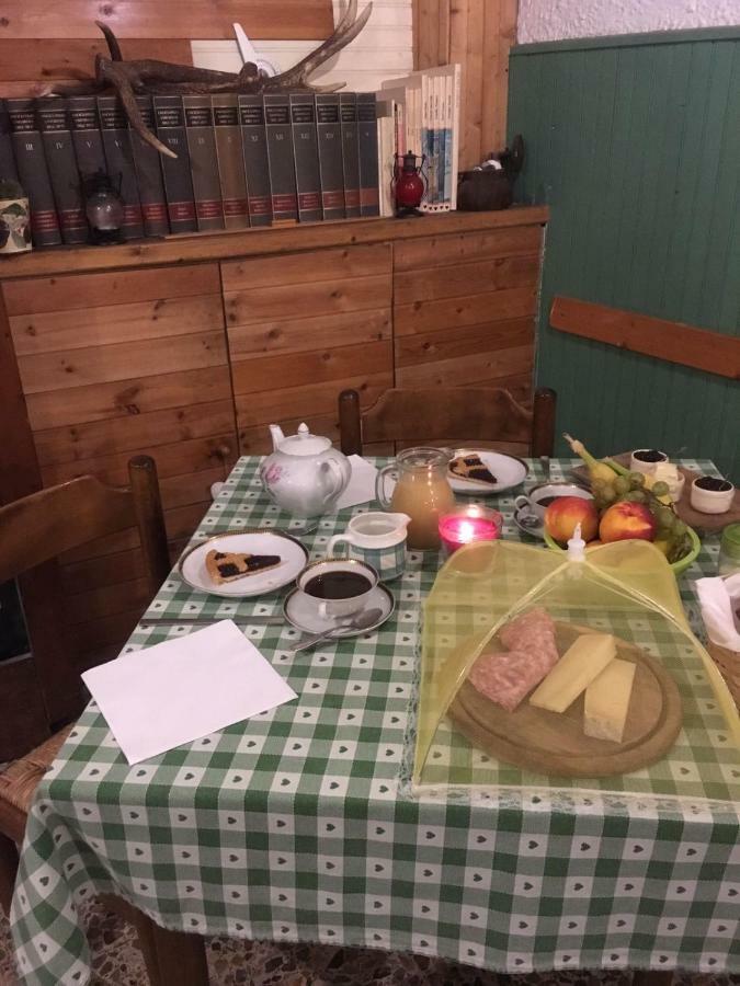 B&B Il Gatto Nero Castelveccana Экстерьер фото