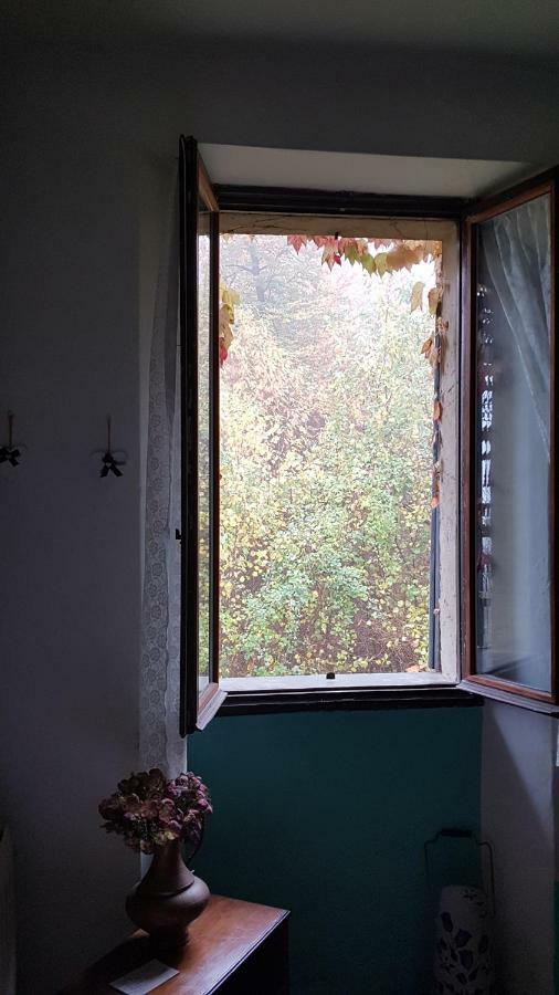 B&B Il Gatto Nero Castelveccana Экстерьер фото