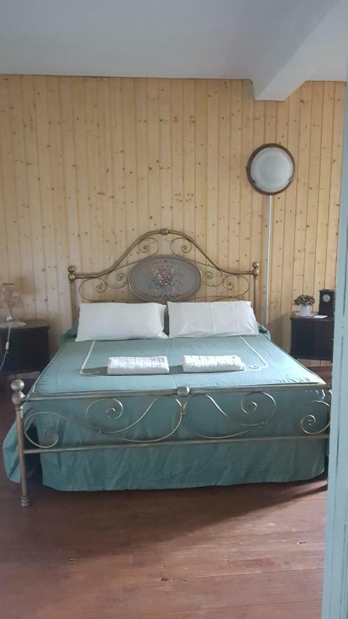 B&B Il Gatto Nero Castelveccana Экстерьер фото