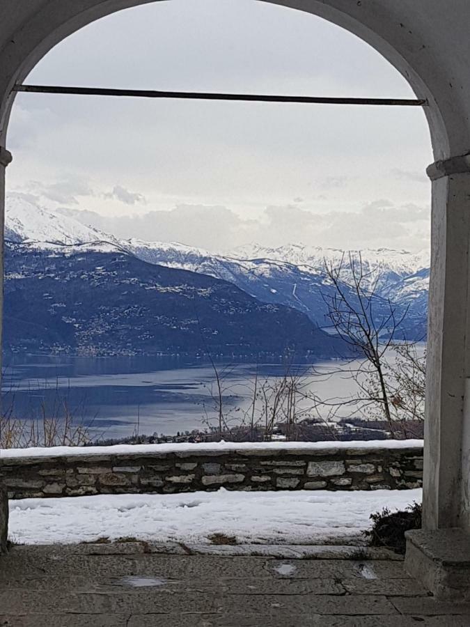 B&B Il Gatto Nero Castelveccana Экстерьер фото